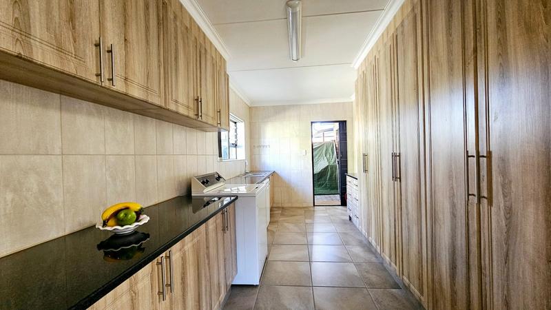 3 Bedroom Property for Sale in Reebok Western Cape